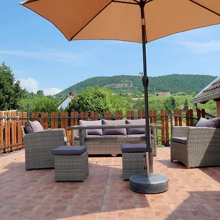 Csanadi Bor- Es Vendeghaz Guest house Badacsonytomaj